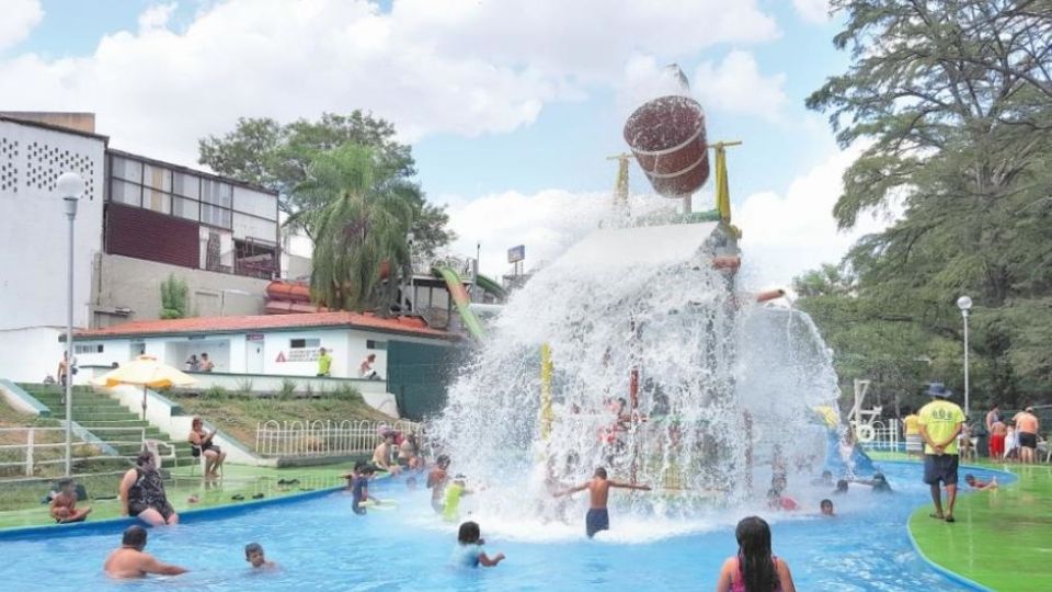 Abstecerán albercas con agua tratada.