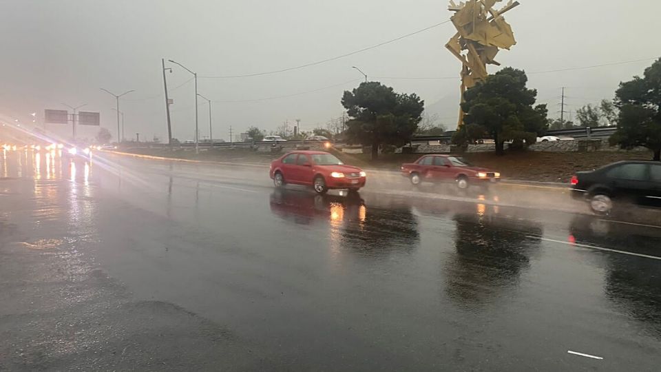 Lluvia en la ciudad de Monterrey. Foto: Archivo / ABC Noticias