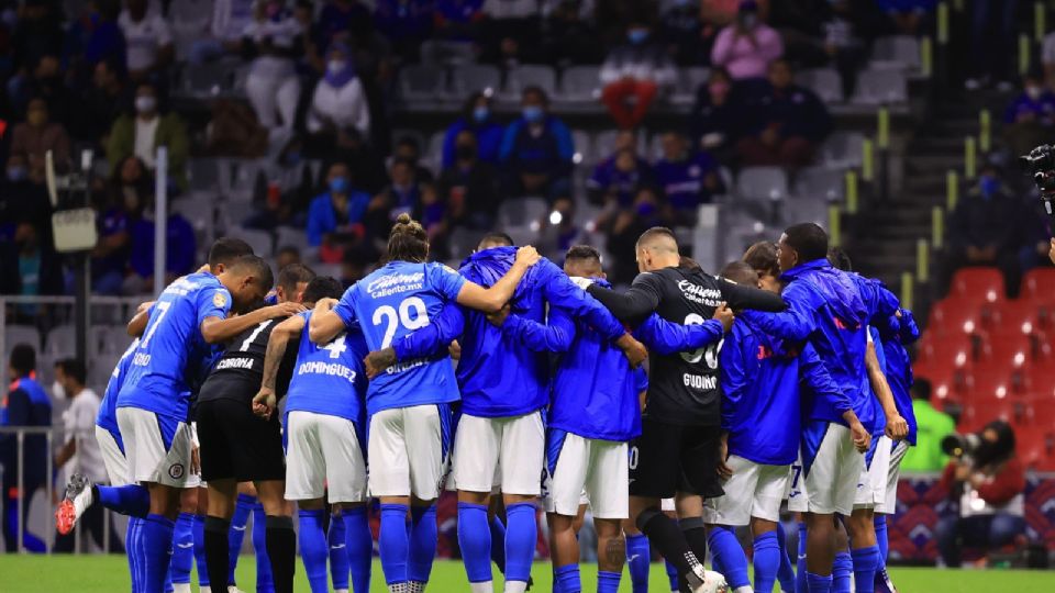 Cruz Azul recibirá a Rayados en la clasificación sin publico presente en el Estadio Azteca.