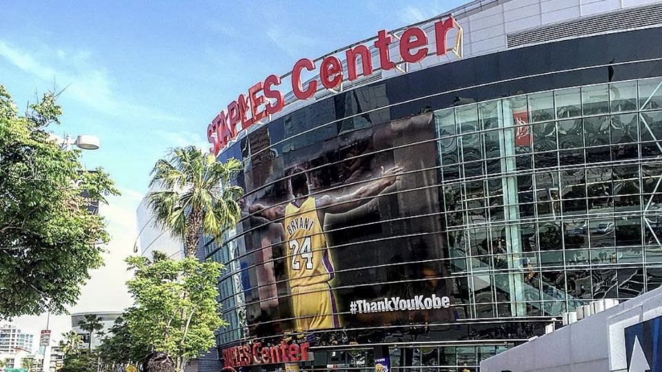 Staples Center en partido de Los Ángeles Lakers.