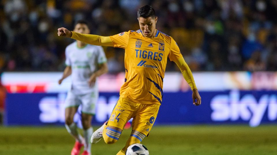 Hugo Ayala podría ver acción esta noche ante Santos Laguna.