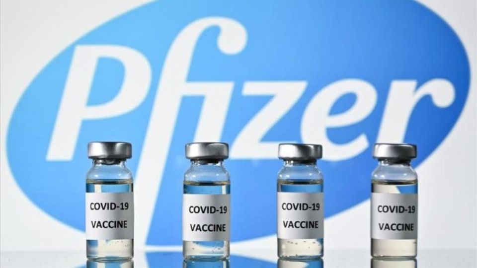 Pfizer ha anunciado que ya trabaja en una vacuna contra la nueva cepa del Covid-19, Ómicron.