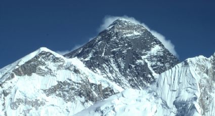 Localizan tres cuerpos en el Everest