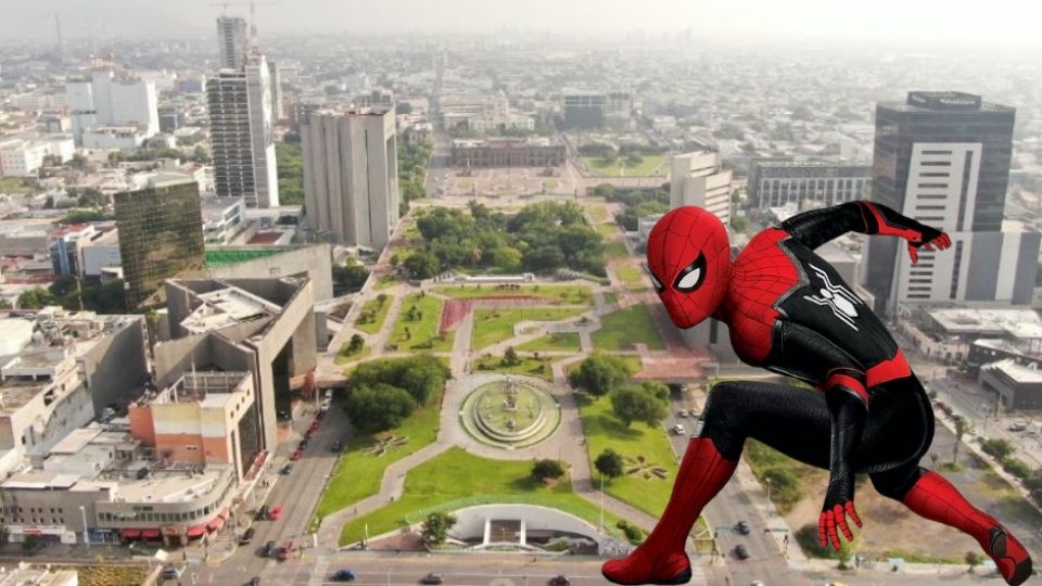 Macroplaza de Monterrey tendría 'toque arácnido'.