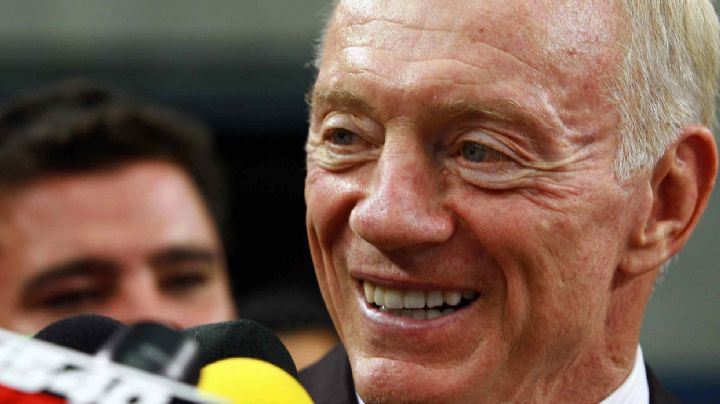 “Viva México, nuestro hogar fuera de casa”, Jerry Jones