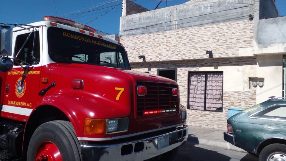 Se alejan bromas de los números de emergencia del Estado. Foto: Alejandro Zúñiga / Bomberos Nuevo León.