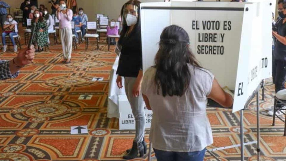 Entre el fin de las campañas y el inicio de las votaciones existe un breve período denominada 'Veda Electoral'.