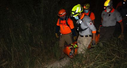 Rescatan a mujer lesionada en Cerro de la Mitras