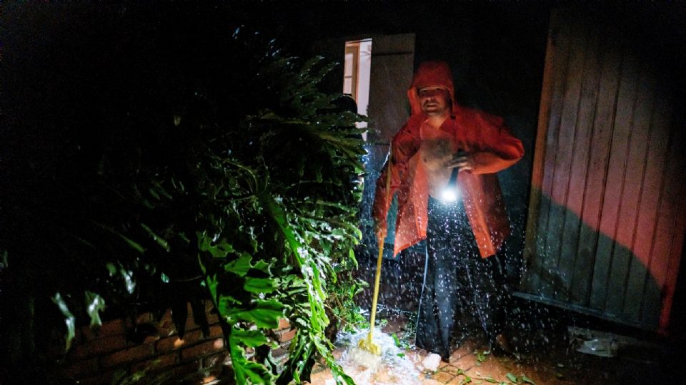 El huracán Ida ha dejado varios daños. Foto: EFE