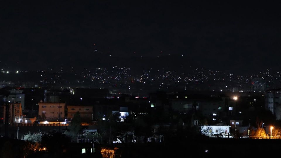 Vista nocturna de la ciudad de Kabul a la salida de los últimos soldados estadounidenses. Foto: EFE