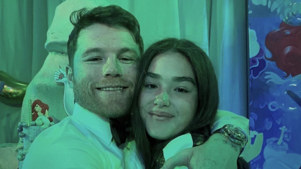 El boxeador mexicano Saúl 'Canelo' Álvarez junto a su hija Emily Cinnamon. Foto. Instagram / canelo