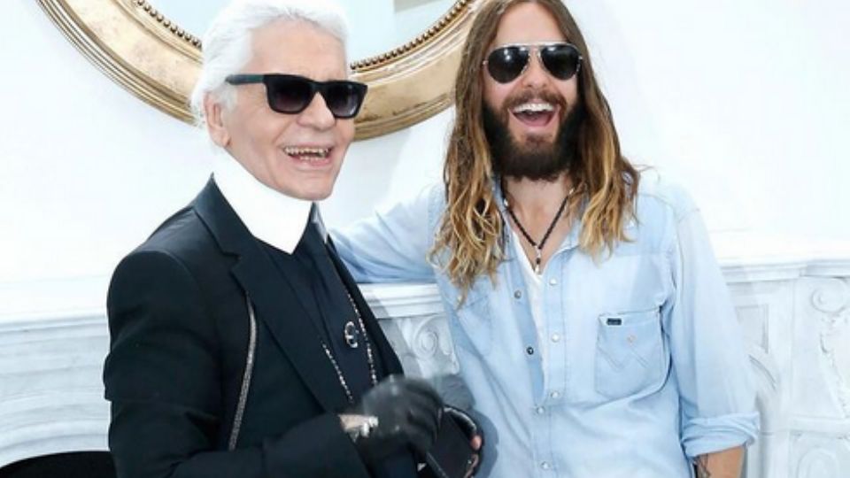 Jared Leto dará vida al icónico diseñador Karl Lagerfeld.