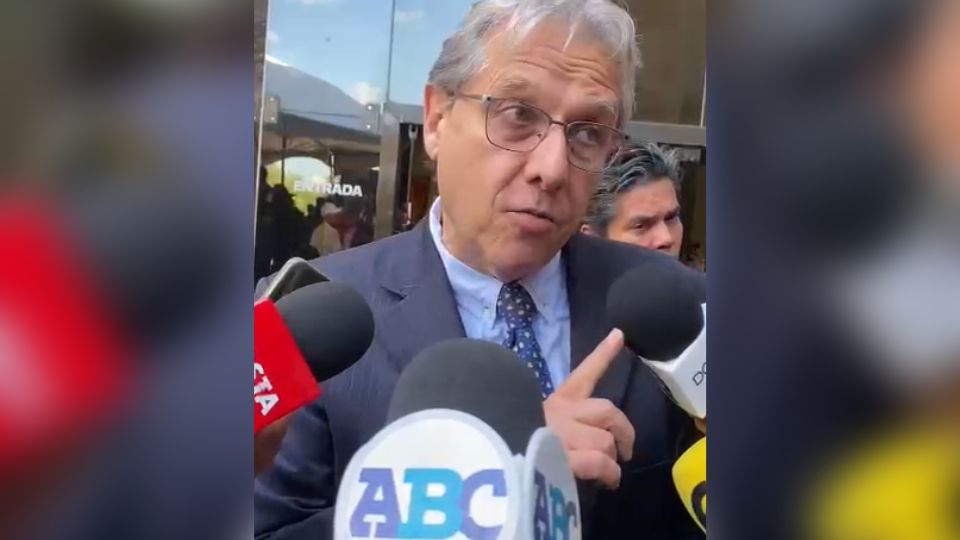 Juan Ignacio Barragán, titular de Agua y Drenaje de Monterrey al salir del Teatro de la Ciudad después del Informe de Gobierno. Foto: ABC Noticias