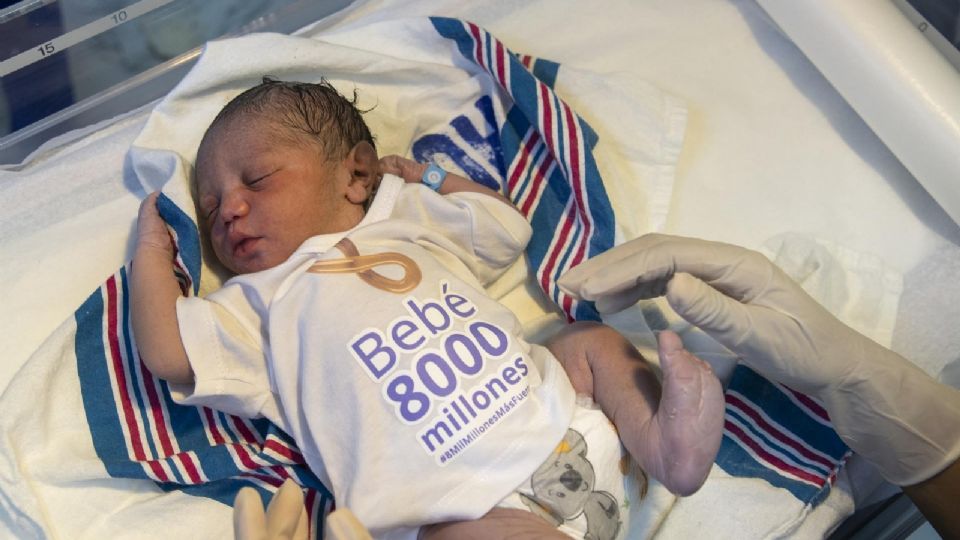 Fotografía de Damián, nacido hoy en la maternidad de la Altagracia, en Santo Domingo. Foto: EFE/Orlando Barría