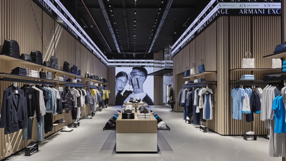 Tienda Armani. Foto: Facebook / Armani Exchange.