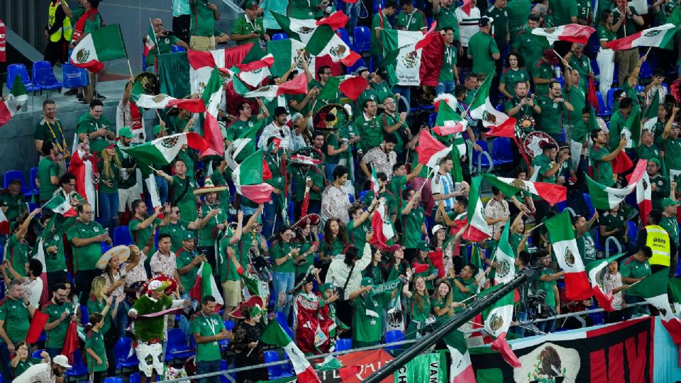 Afición mexicana en un estadio de Qatar en el Mundial de 2022