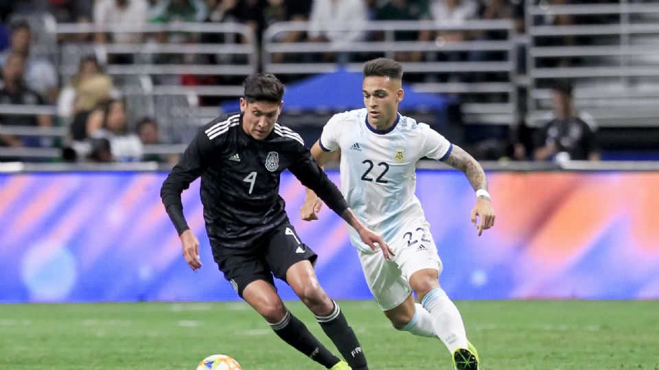 Selección Mexicana en partido amistoso contra Argentina.