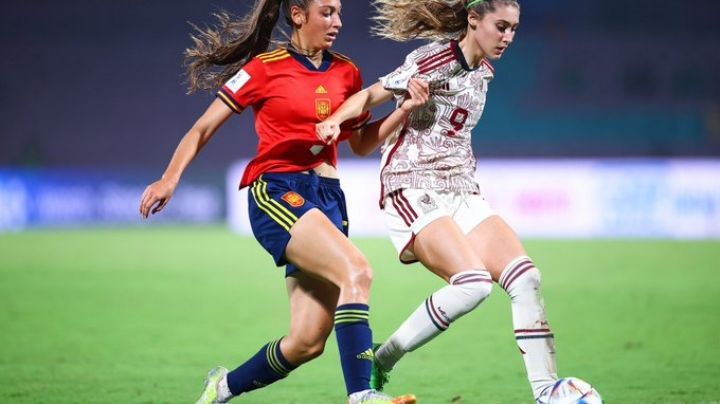 La mexicana Tatiana Flores llega a Real Oviedo