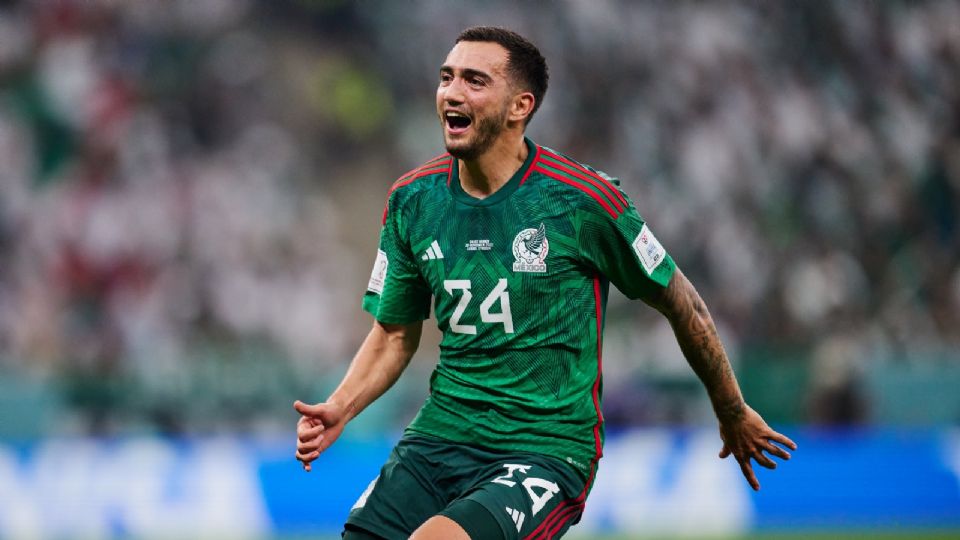 Luis Chavez celebra su gol 0-2 de Mexico durante el partido Arabia Saudi vs Seleccion Nacional Mexicana (Mexico), correspondiente al Grupo C de la Copa Mundial de la FIFA Qatar 2022, en el Estadio Lusail, Lusail, Doha, el 30 de noviembre de 2022.