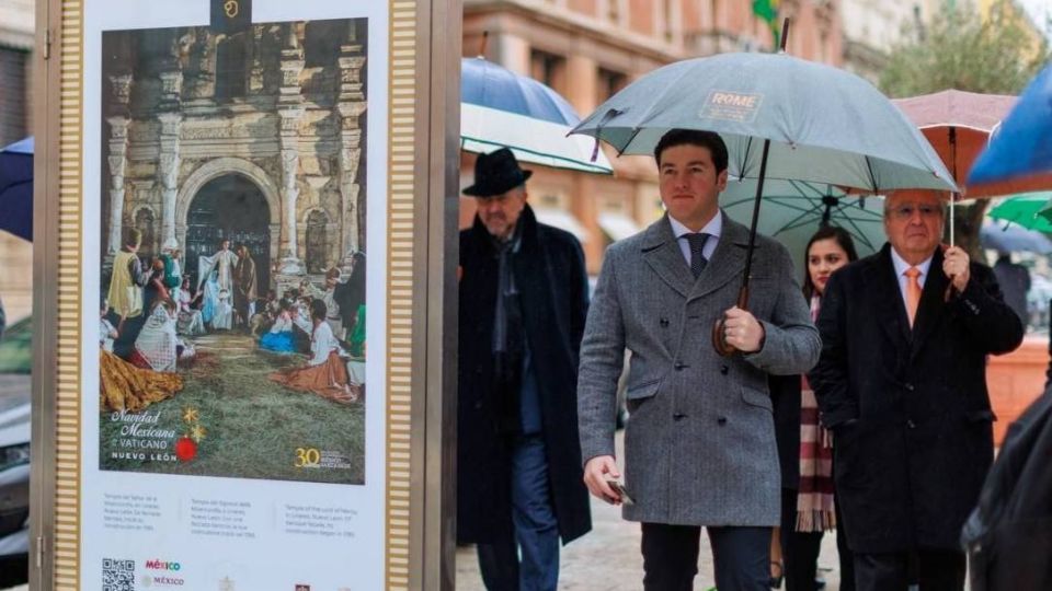 El gobernador Samuel García inauguró una exposición fotográfica de Nuevo León en Roma