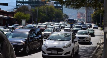 Si los automovilistas usan el transporte público se reduce el tráfico: Director de Movilidad