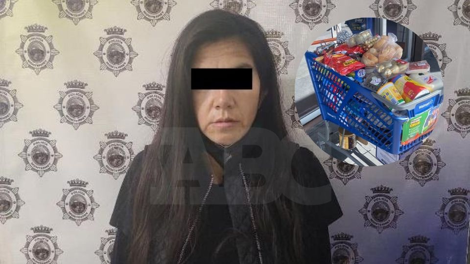 La mujer fue detenida al intentar salir de la tienda sin pagar 17 mil pesos en productos