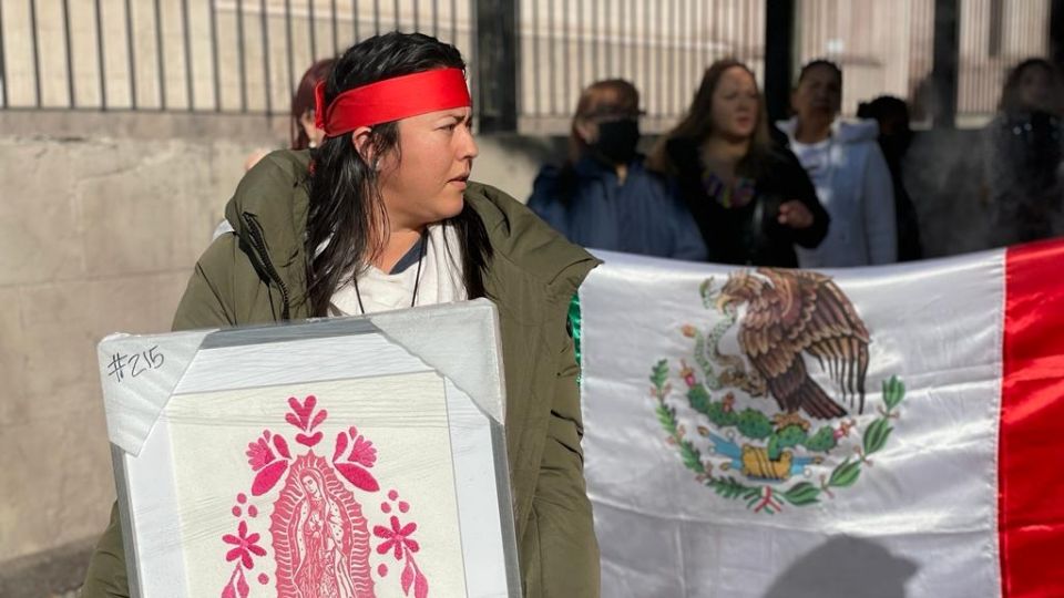 Personas marchas en la colonia Independencia, en Monterrey. | Foto: Marcela Cuevas / ABC Noticias.