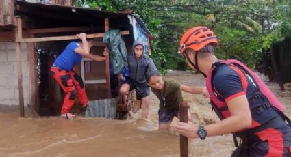 Aumentan a 32 muertos y 24 desaparecidos por inundaciones en Filipinas