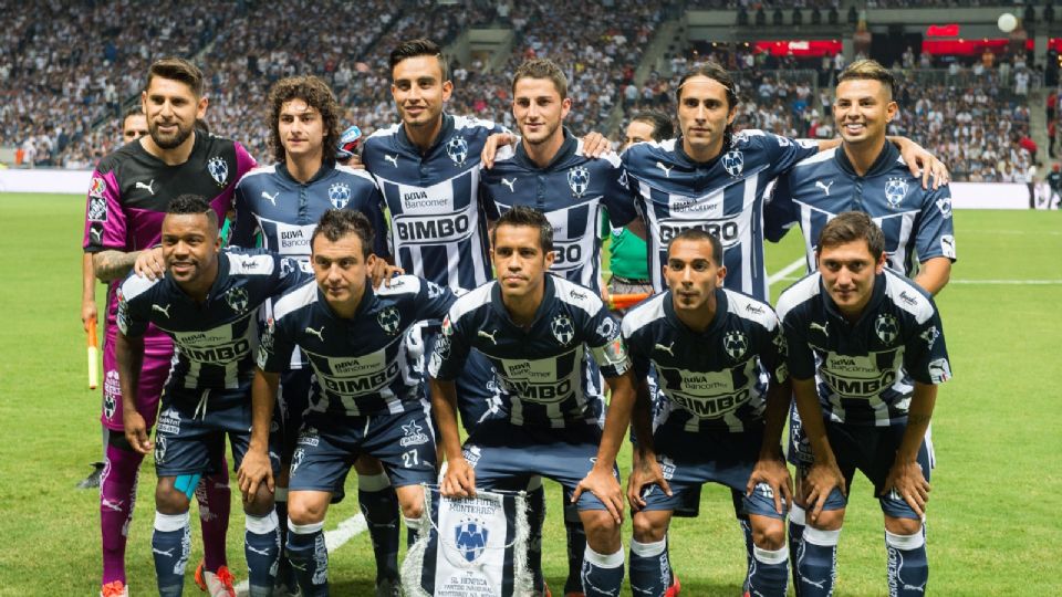 Monterrey salió con este once inicial a disputar el partido de inauguración del Estadio BBVA ante el Benfica. A más de siete años, solo Stefan Medina y Rogelio Funes Mori, que fue suplente, permanecen en el plantel de Rayados