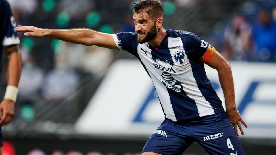 Nico Sánchez en partido con Rayados.