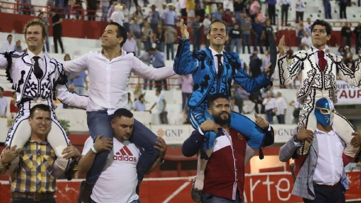 Payo, SIlveti y Luis Adame salen a hombros