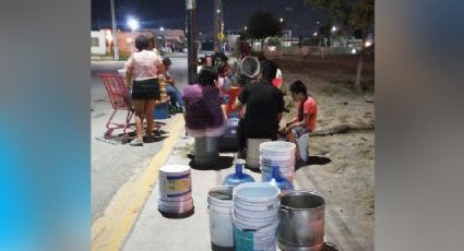 Se arman filas por agua en Zuazua… ¡de madrugada!