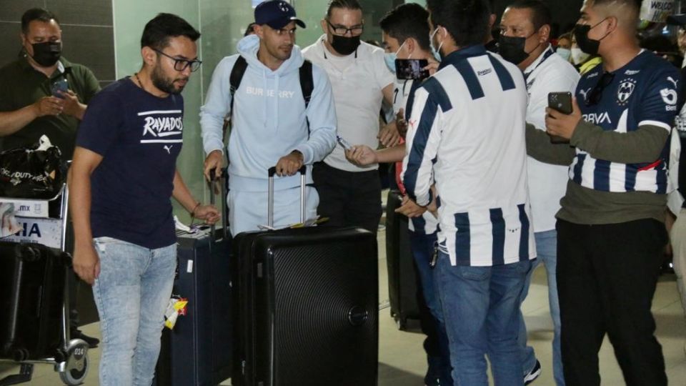 Germán Berterame a su llegada a Monterrey.