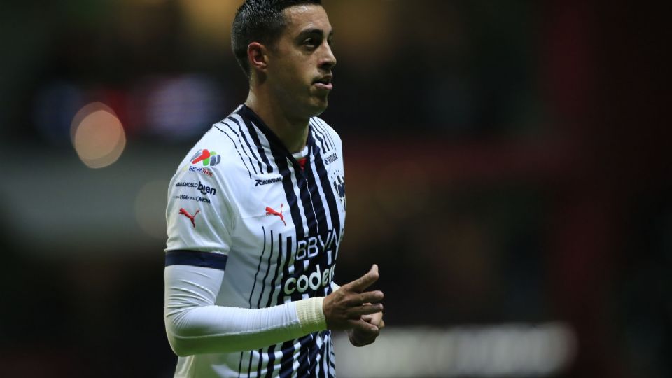 Rogelio Funes Mori en el partido entre Rayados y Toluca.