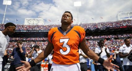 Russell Wilson firma extensión con Broncos de Denver