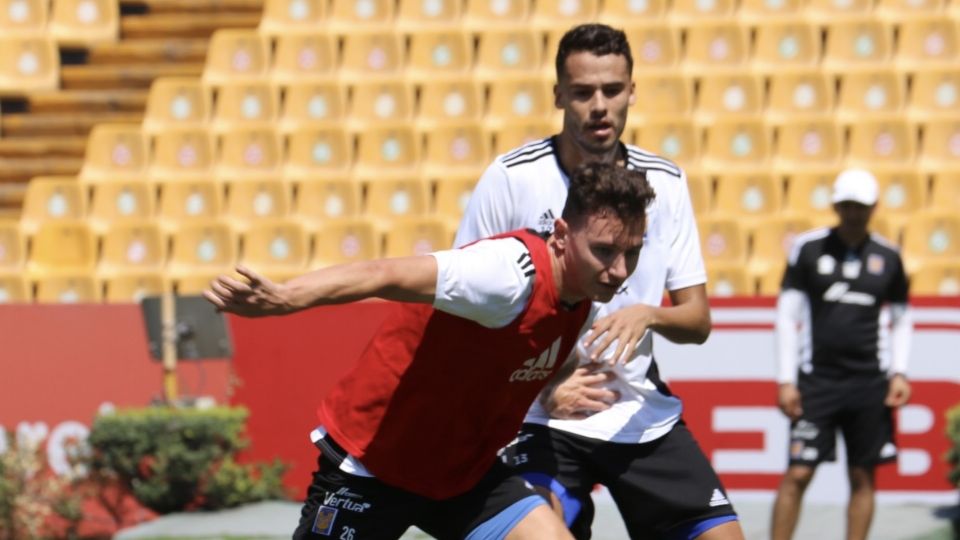 Diego Reyes y Florian Thauvin en entrenamiento con Tigres.