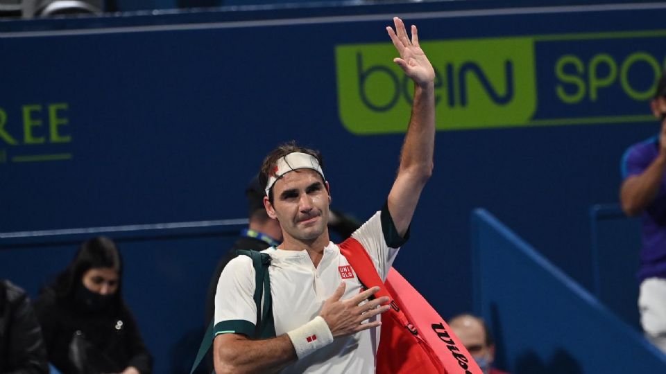 Roger Federer saluda a la grada. Foto: @rogerfederer