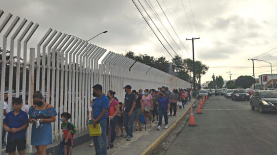 Suspenden vacunación de niños en Nuevo León por fuertes lluvias