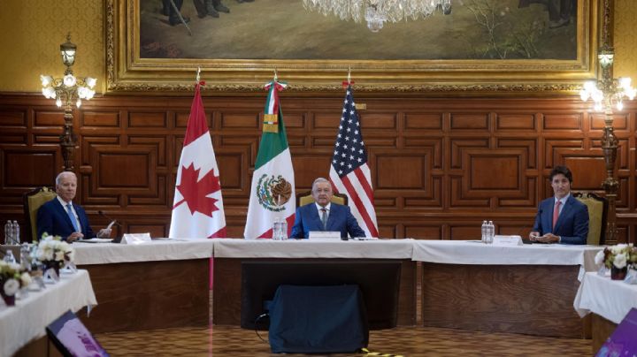 Pactan AMLO, Biden y Trudeau crear comité para vigilar compromisos de Cumbre