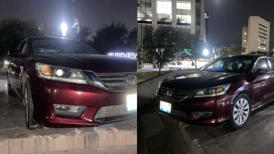 El automóvil con placas de Tamaulipas que estuvo a punto de causar un accidente. Foto: Carlos Enríquez / ABC Noticias