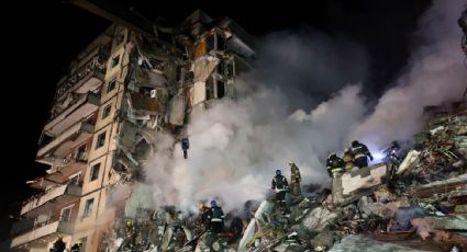 Ataque ruso en Ucrania deja 21 muertos en edificio de departamentos