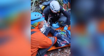 Rescatan a montañista que cayó en Pico Piñón del Cerro de las Mitras