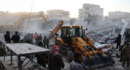 Incrementan a 18 los muertos tras derrumbe de edificio en Siria