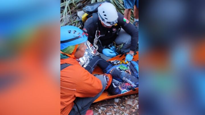 Rescatan a montañista que cayó en Pico Piñón del Cerro de las Mitras