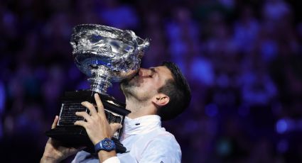 Djokovic se impone a Tsitsipas en Australia para igualar a Nadal con 22 títulos de Grand Slam