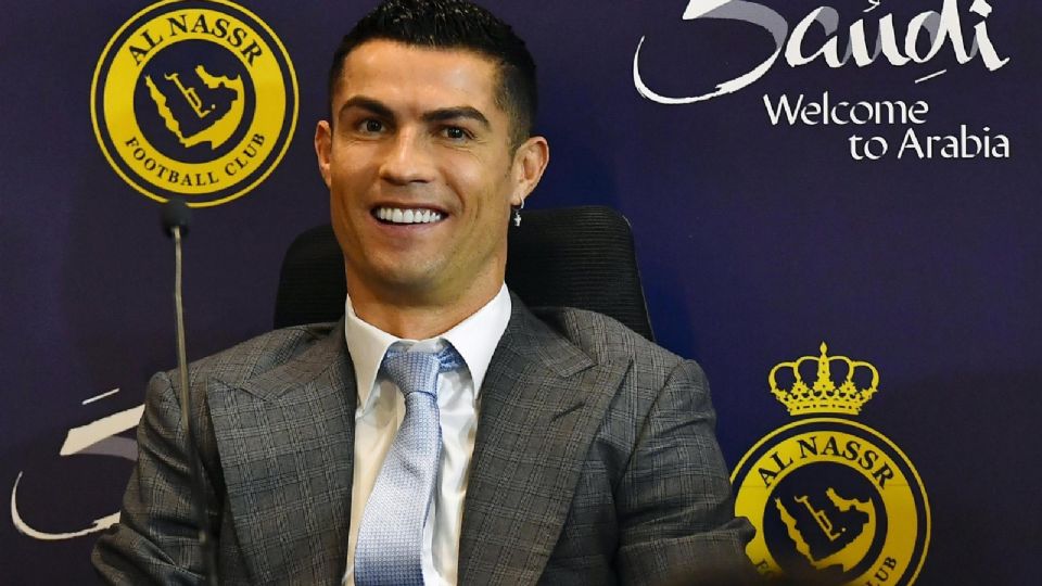 Cristiano Ronaldo en su presentación con Al Nassr