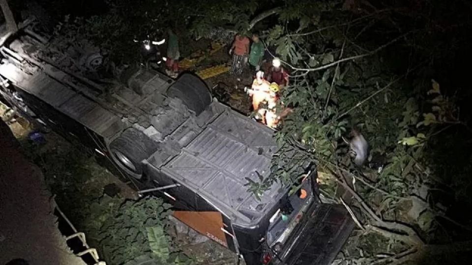 Durante la madrugada un autobús que transportaba a jóvenes futbolistas en Brasil sufrió un accidente