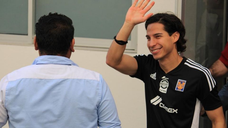 Diego Lainez acudió a FOD para realizar las pruebas físicas con Tigres