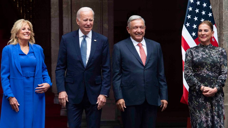 El presidente de Estados Unidos, Joe Biden y el Presidente de México, Andrés Manuel López Obrador en Palacio Nacional, junto a sus esposas. Foto: Cortesía