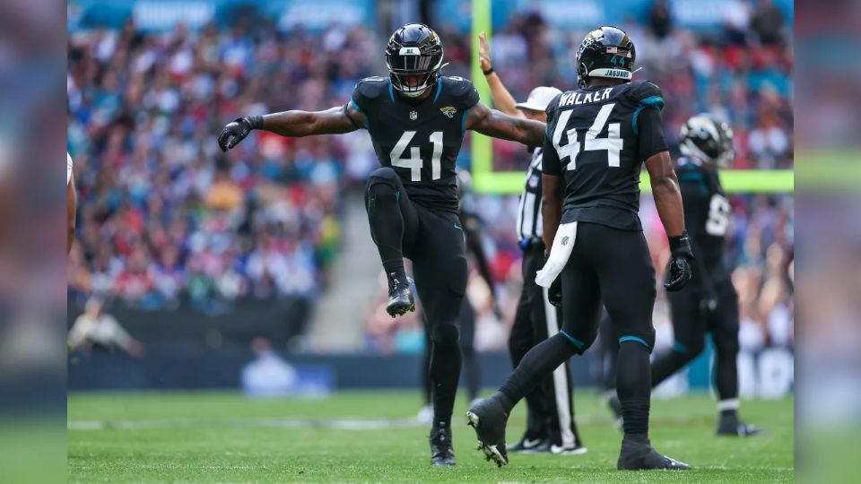 Josh Allen festejando su Touch Down durante el partido ante los Falcons.